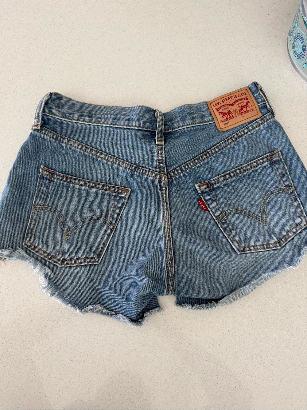 Levi’s 501 Original High Rise Cut Off Denim Shorts W25 Light Wash